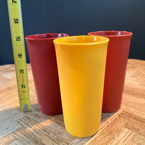 Set of 3 Tupperware tumblers in autumn harvest colors - Picture 4 of 7